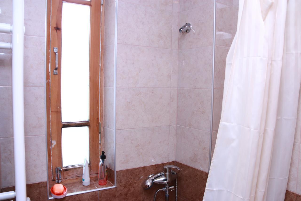 Apartment Nino Botanical Тбилиси Екстериор снимка